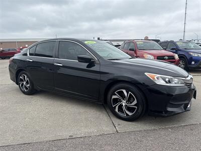 2017 Honda Accord LX   - Photo 10 - South Sioux City, NE 68776