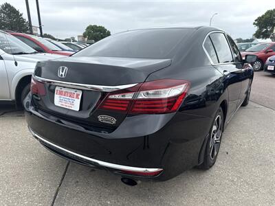 2017 Honda Accord LX   - Photo 7 - South Sioux City, NE 68776
