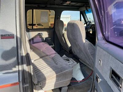 1990 GMC Suburban V1500   - Photo 23 - South Sioux City, NE 68776