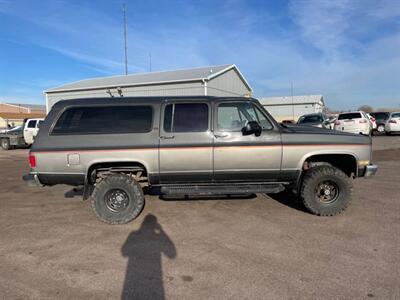 1990 GMC Suburban V1500   - Photo 9 - South Sioux City, NE 68776