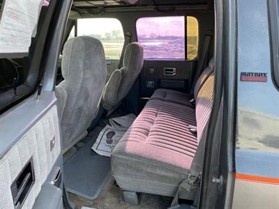 1990 GMC Suburban V1500   - Photo 20 - South Sioux City, NE 68776