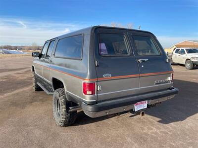 1990 GMC Suburban V1500   - Photo 5 - South Sioux City, NE 68776