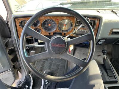 1990 GMC Suburban V1500   - Photo 28 - South Sioux City, NE 68776