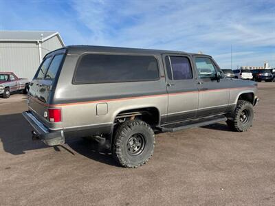 1990 GMC Suburban V1500   - Photo 8 - South Sioux City, NE 68776