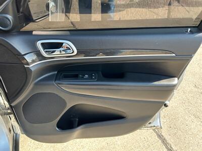 2011 Jeep Grand Cherokee Laredo X   - Photo 20 - South Sioux City, NE 68776
