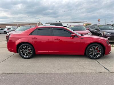 2015 Chrysler 300 Series S   - Photo 6 - South Sioux City, NE 68776