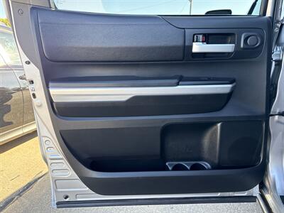 2017 Toyota Tundra SR5   - Photo 17 - South Sioux City, NE 68776
