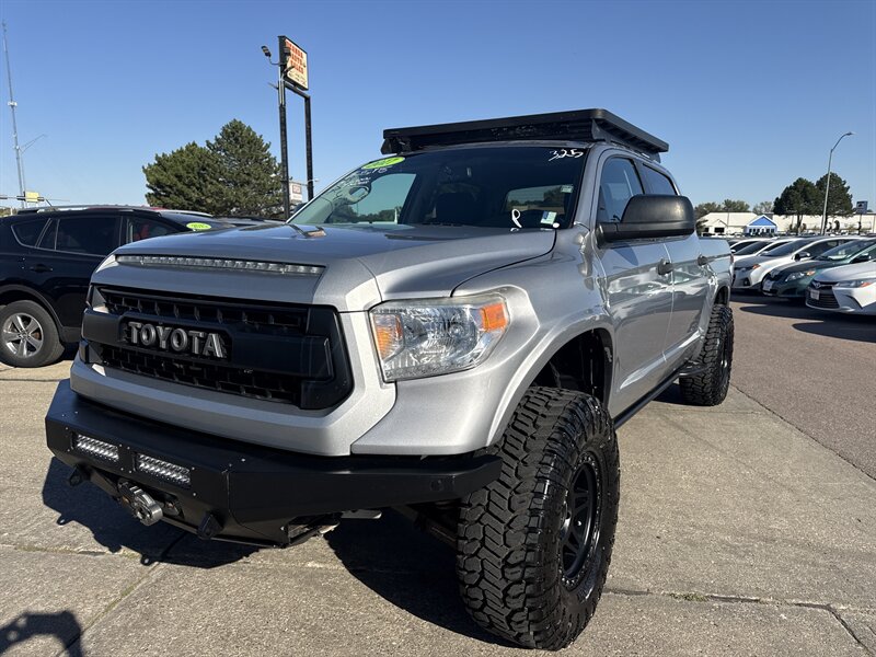 2017 Toyota Tundra SR5   - Photo 1 - South Sioux City, NE 68776