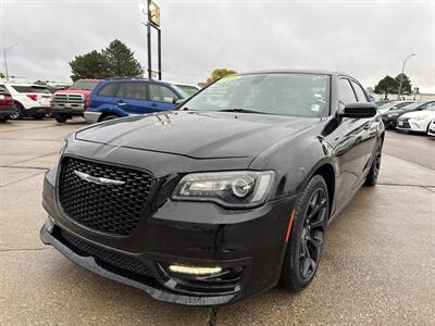 2020 Chrysler 300 Series S   - Photo 1 - South Sioux City, NE 68776