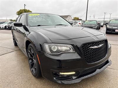 2020 Chrysler 300 Series S   - Photo 11 - South Sioux City, NE 68776