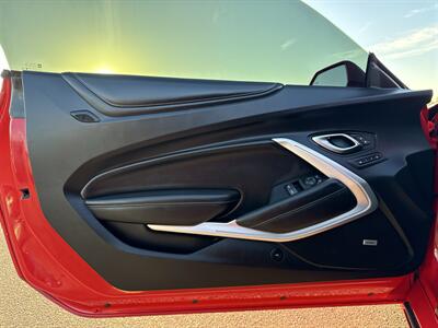 2019 Chevrolet Camaro SS   - Photo 17 - South Sioux City, NE 68776