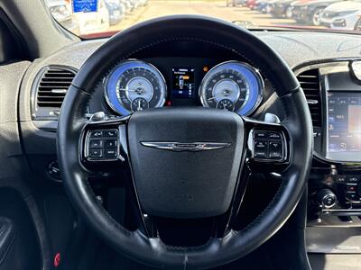 2014 Chrysler 300 Series S   - Photo 22 - South Sioux City, NE 68776