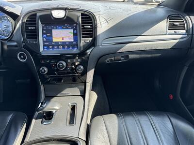 2014 Chrysler 300 Series S   - Photo 23 - South Sioux City, NE 68776