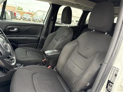 2017 Jeep Renegade Altitude   - Photo 14 - South Sioux City, NE 68776
