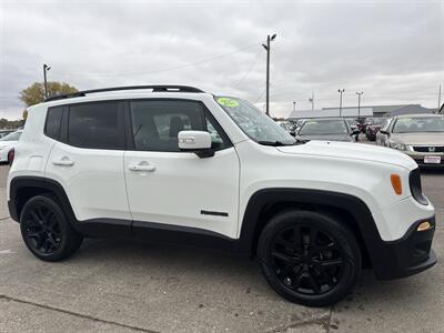 2017 Jeep Renegade Altitude   - Photo 10 - South Sioux City, NE 68776