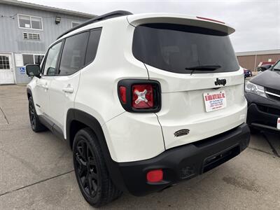 2017 Jeep Renegade Altitude   - Photo 5 - South Sioux City, NE 68776