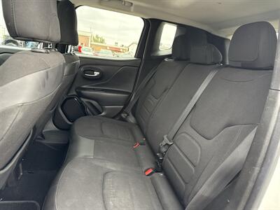 2017 Jeep Renegade Altitude   - Photo 16 - South Sioux City, NE 68776