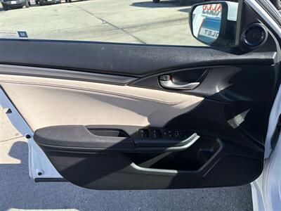 2017 Honda Civic EX   - Photo 12 - South Sioux City, NE 68776