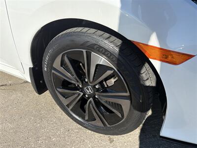 2017 Honda Civic EX   - Photo 9 - South Sioux City, NE 68776