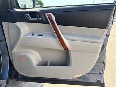 2013 Toyota Highlander Limited   - Photo 21 - South Sioux City, NE 68776