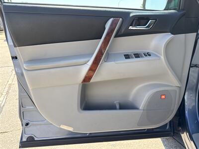 2013 Toyota Highlander Limited   - Photo 15 - South Sioux City, NE 68776