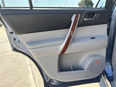 2013 Toyota Highlander Limited   - Photo 18 - South Sioux City, NE 68776