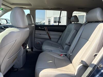 2013 Toyota Highlander Limited   - Photo 16 - South Sioux City, NE 68776