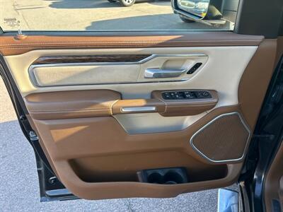 2019 RAM 1500 Laramie   - Photo 11 - South Sioux City, NE 68776
