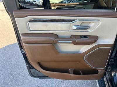 2019 RAM 1500 Laramie   - Photo 15 - South Sioux City, NE 68776