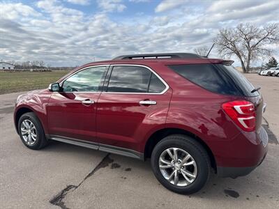 2017 Chevrolet Equinox LT   - Photo 4 - South Sioux City, NE 68776