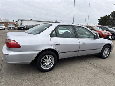 2000 Honda Accord LX   - Photo 8 - South Sioux City, NE 68776
