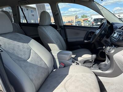 2012 Toyota RAV4   - Photo 19 - South Sioux City, NE 68776