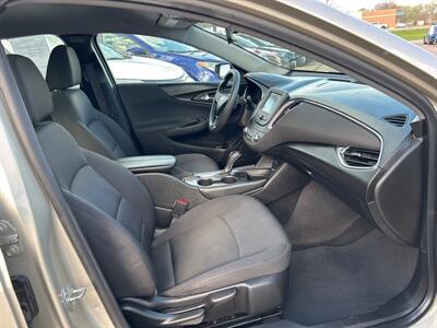 2016 Chevrolet Malibu LT   - Photo 17 - South Sioux City, NE 68776
