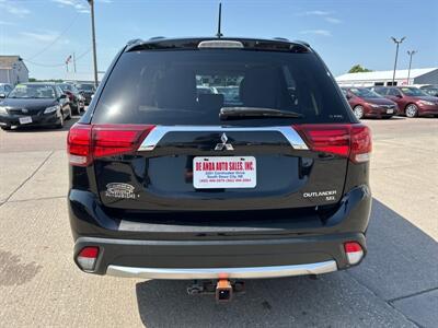 2016 Mitsubishi Outlander SEL   - Photo 4 - South Sioux City, NE 68776