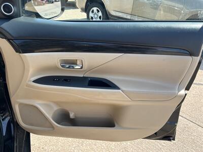 2016 Mitsubishi Outlander SEL   - Photo 21 - South Sioux City, NE 68776