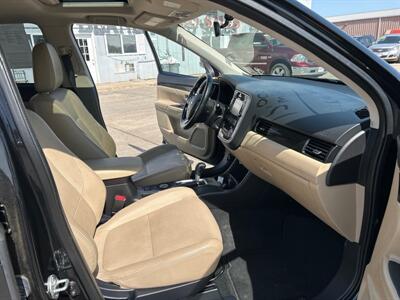 2016 Mitsubishi Outlander SEL   - Photo 20 - South Sioux City, NE 68776