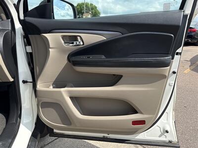 2016 Honda Pilot EX-L w/Navi   - Photo 20 - South Sioux City, NE 68776