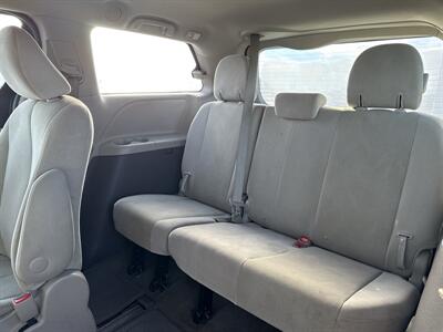 2014 Toyota Sienna L 7-Passenger   - Photo 17 - South Sioux City, NE 68776