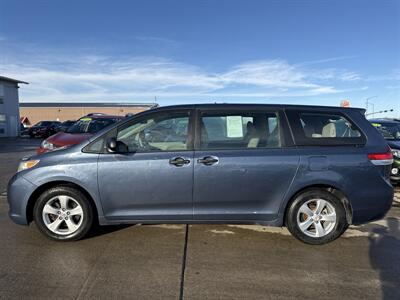 2014 Toyota Sienna L 7-Passenger   - Photo 3 - South Sioux City, NE 68776