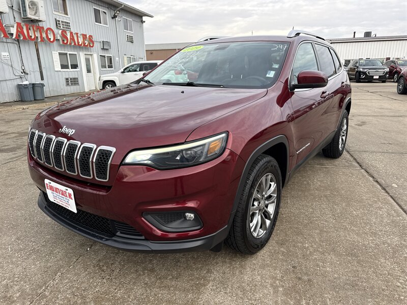 2019 Jeep Cherokee Latitude Plus   - Photo 1 - South Sioux City, NE 68776