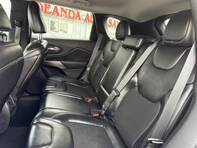 2019 Jeep Cherokee Latitude Plus   - Photo 15 - South Sioux City, NE 68776