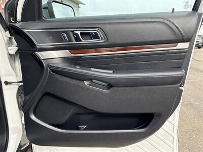 2018 Ford Explorer Platinum   - Photo 21 - South Sioux City, NE 68776