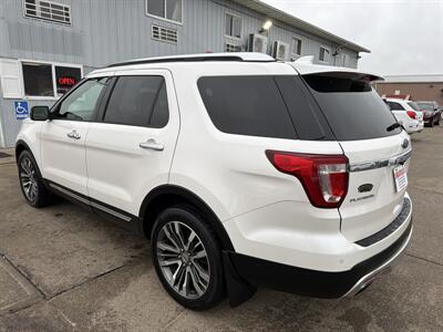2017 Ford Explorer Platinum   - Photo 3 - South Sioux City, NE 68776