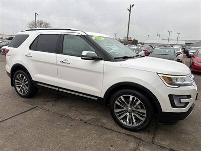 2017 Ford Explorer Platinum   - Photo 7 - South Sioux City, NE 68776