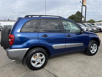 2005 Toyota RAV4   - Photo 8 - South Sioux City, NE 68776