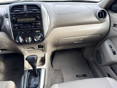 2005 Toyota RAV4   - Photo 23 - South Sioux City, NE 68776