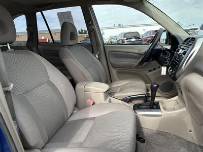 2005 Toyota RAV4   - Photo 19 - South Sioux City, NE 68776