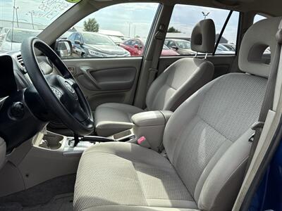 2005 Toyota RAV4   - Photo 14 - South Sioux City, NE 68776