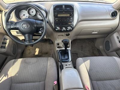 2005 Toyota RAV4   - Photo 21 - South Sioux City, NE 68776