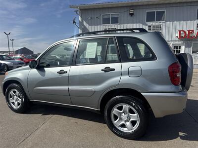 2005 Toyota RAV4   - Photo 4 - South Sioux City, NE 68776